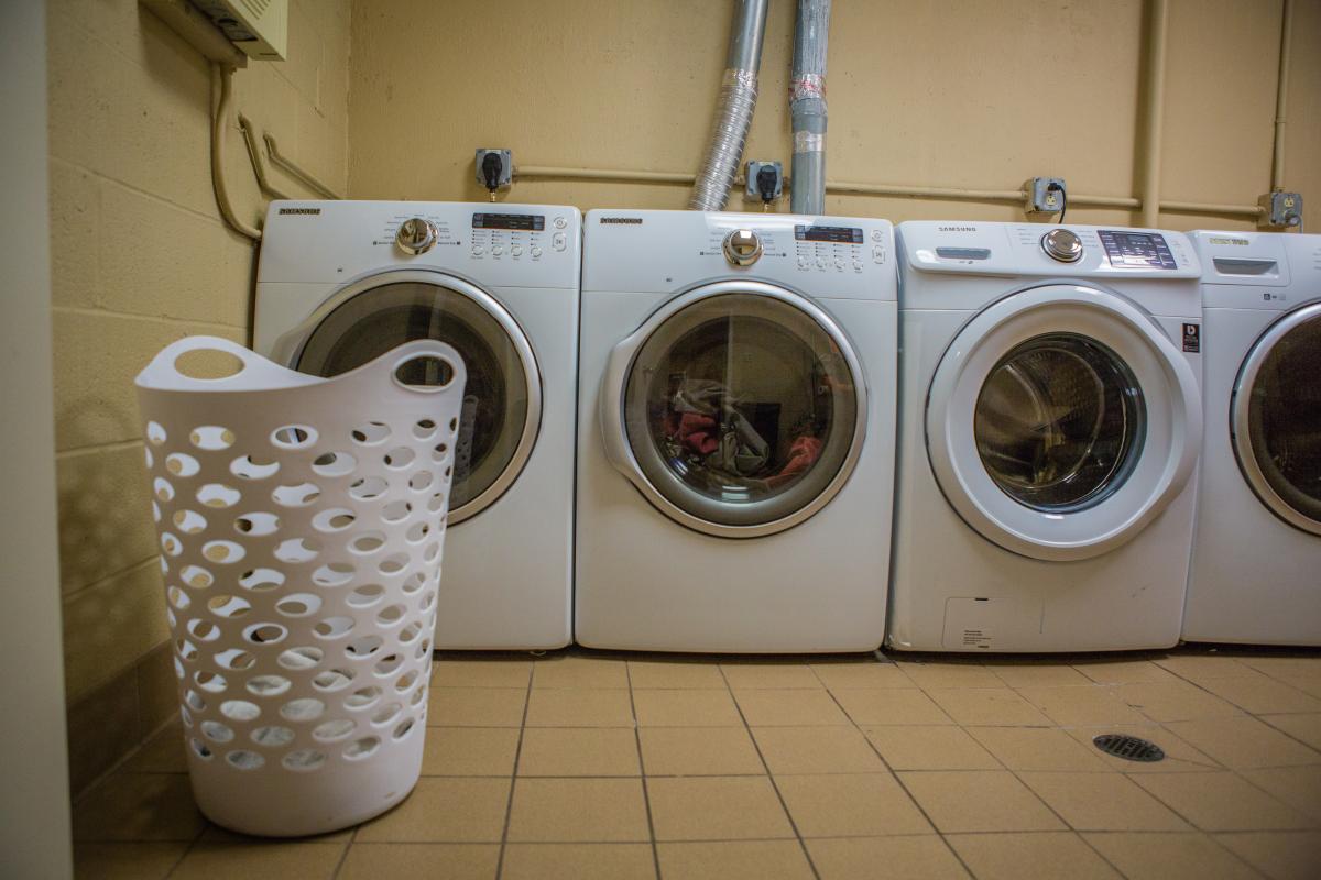 Laundry in Greek Housing Finance & Administration